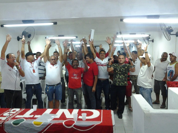 Imagem de Alagoas: Rodoviários aprovam pauta para Campanha Salarial 2014/2015
